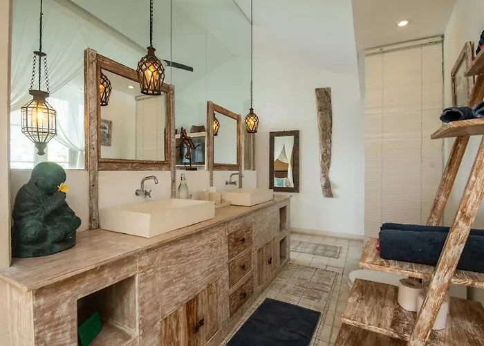 Bella Seseh, 3-br With Private Pool