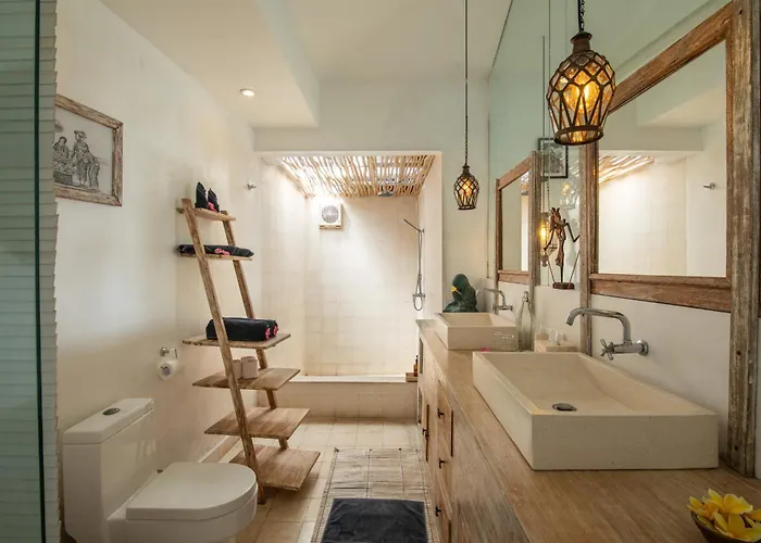 Villa Bella Seseh, 3-br With Private Pool *
