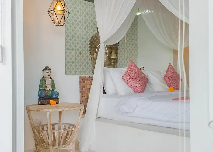 Bella Seseh, 3-br With Private Pool Villa